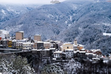 I "Cujjianti suttani" sutta a nive
