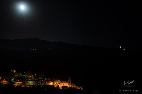Si vede la luna perfino da qui, grazie a Marco Villella