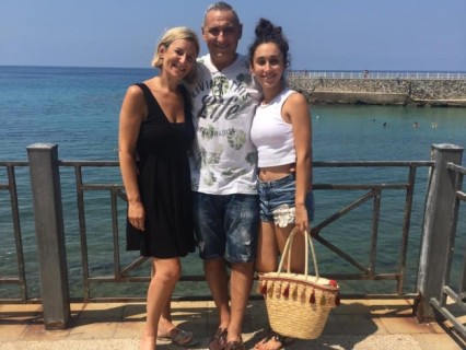 La famiglia Roperto: Se non è a Conflenti, non è estate