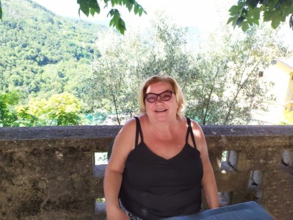 Vittoria augura a tutti i conflentesi un'allegra domenica